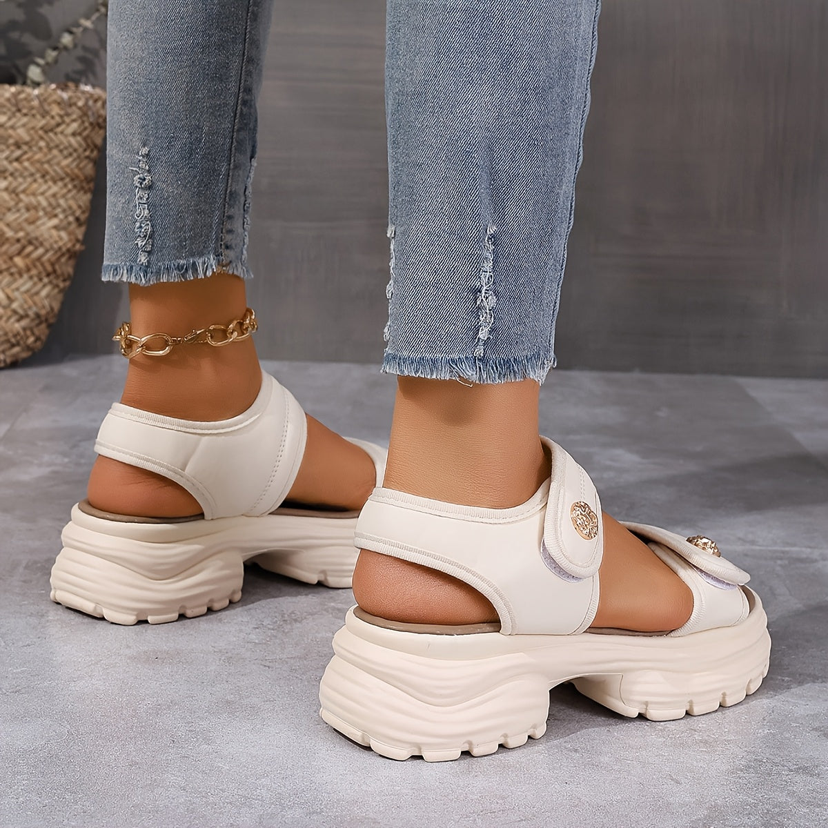 Damen Plateau-Sandalen mit Klettverschluss – Elegante Sommerschuhe für Alltag und Freizeit