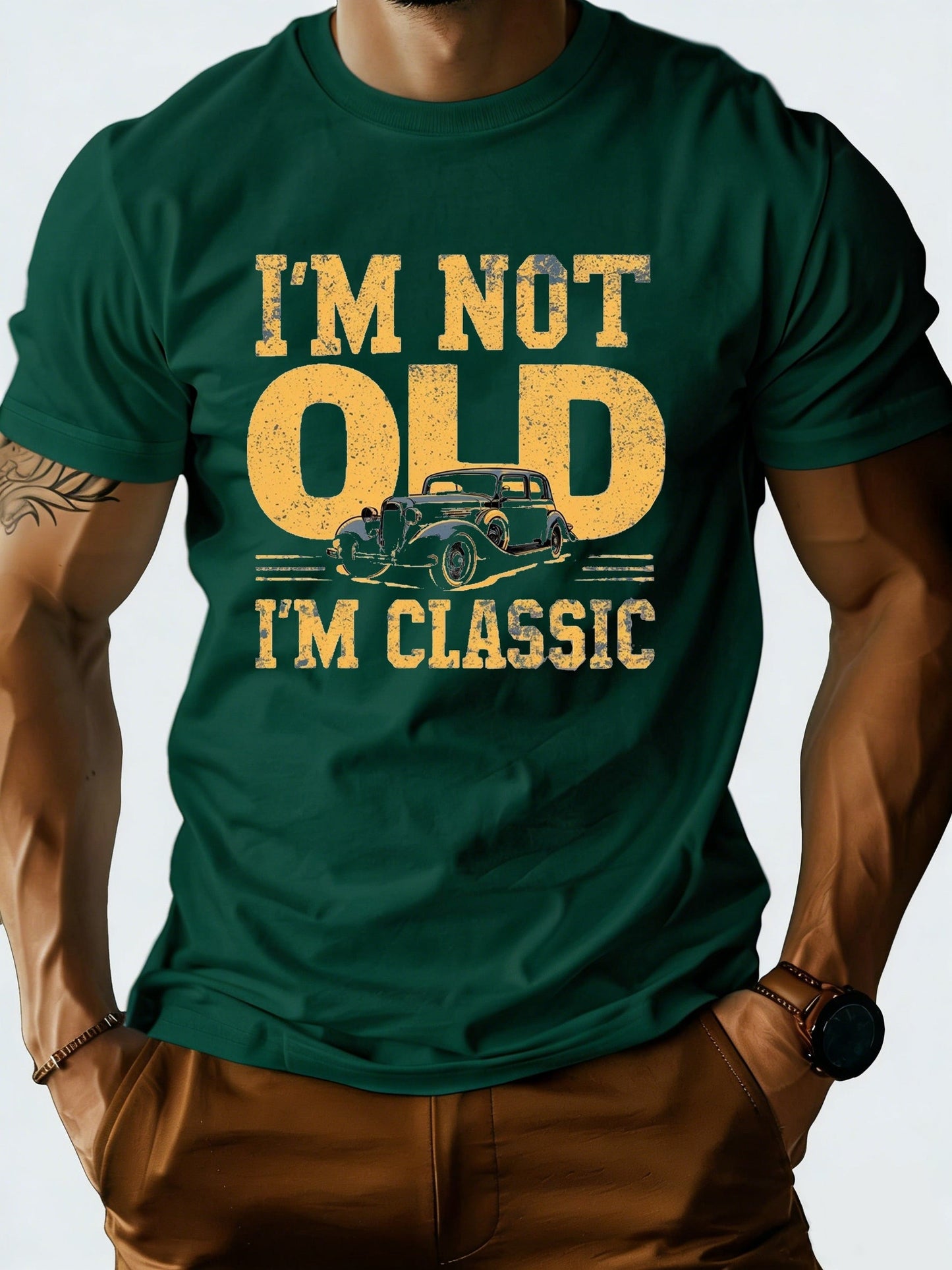 Herren T-Shirt mit Oldtimer-Print – "I’m Not Old, I’m Classic" – Lustiges Retro-Geschenk für Männer, Vintage Stil