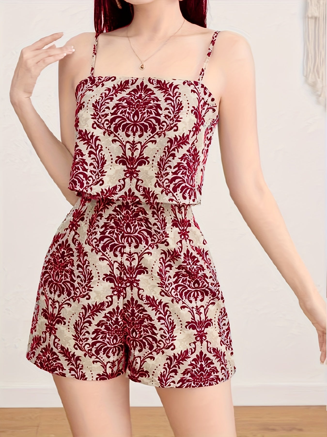 Damen Jumpsuit mit Spaghettiträgern und elegantem Ornament-Muster – Modischer Einteiler für Freizeit und Ausgehen