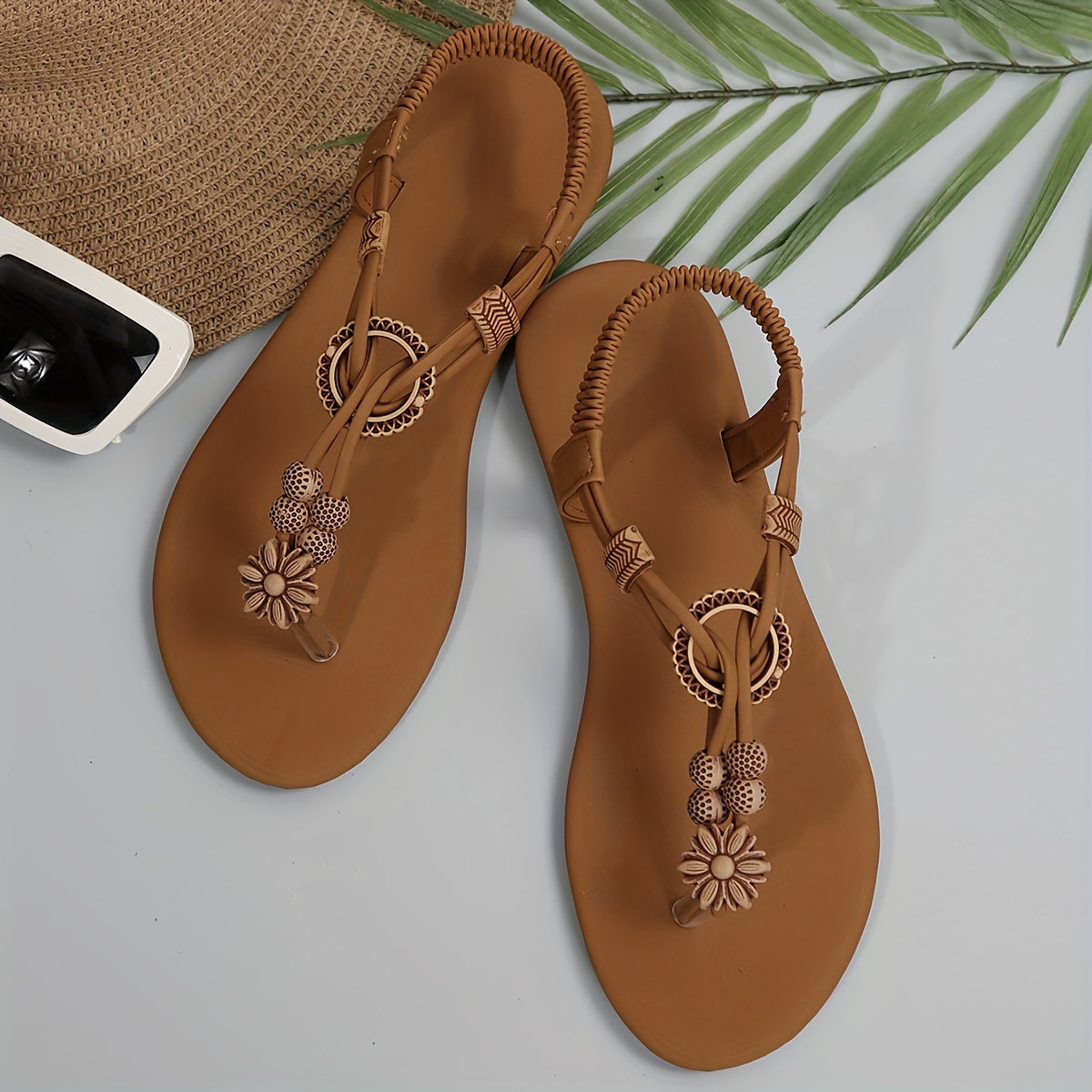 Damen Boho Zehensteg-Sandalen mit Blumenornament und T-Riemen – Bequeme Sommerschuhe für Freizeit & Urlaub