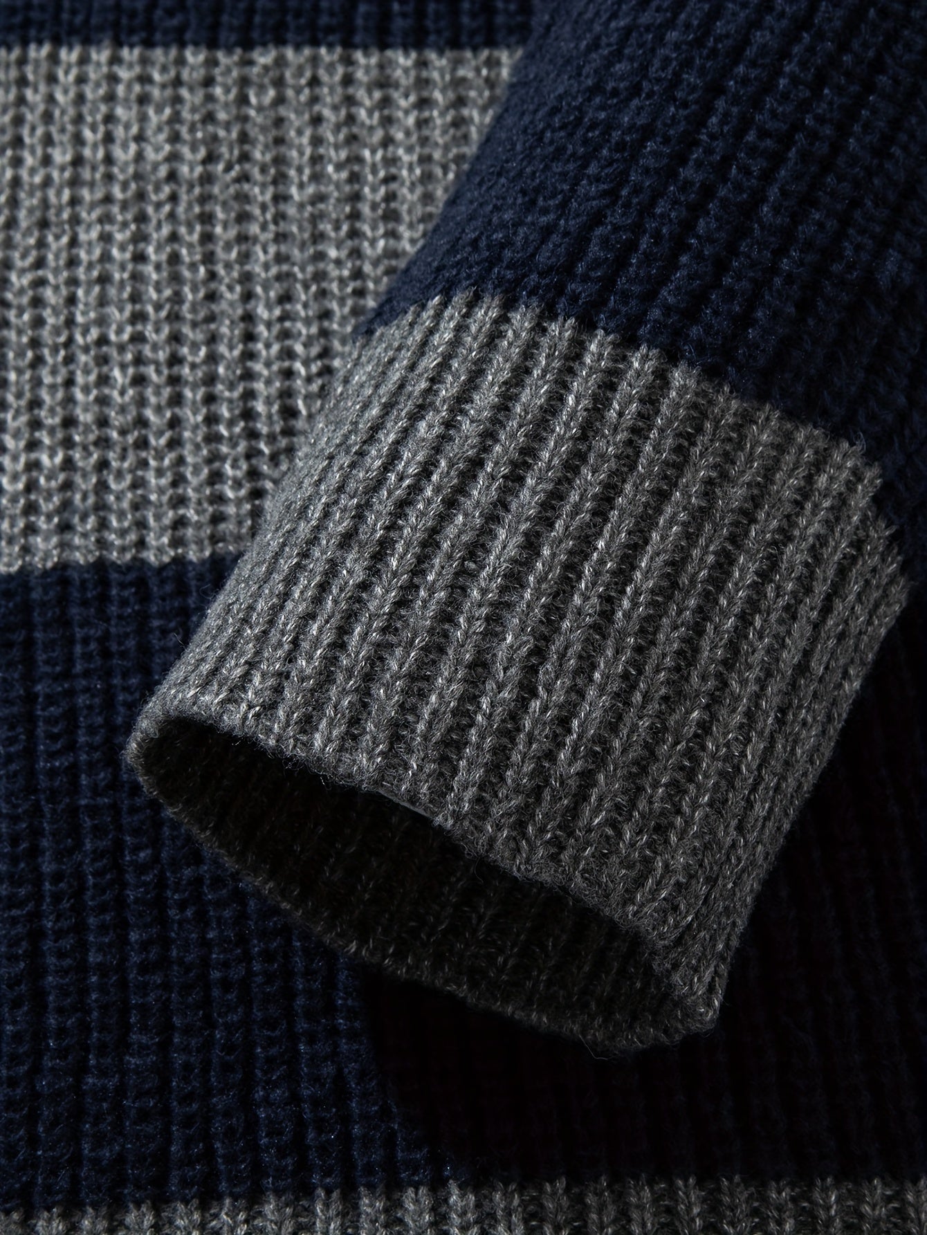 Herren Grobstrick Pullover mit Streifenmuster – Lockerer Casual Style für Herbst und Winter