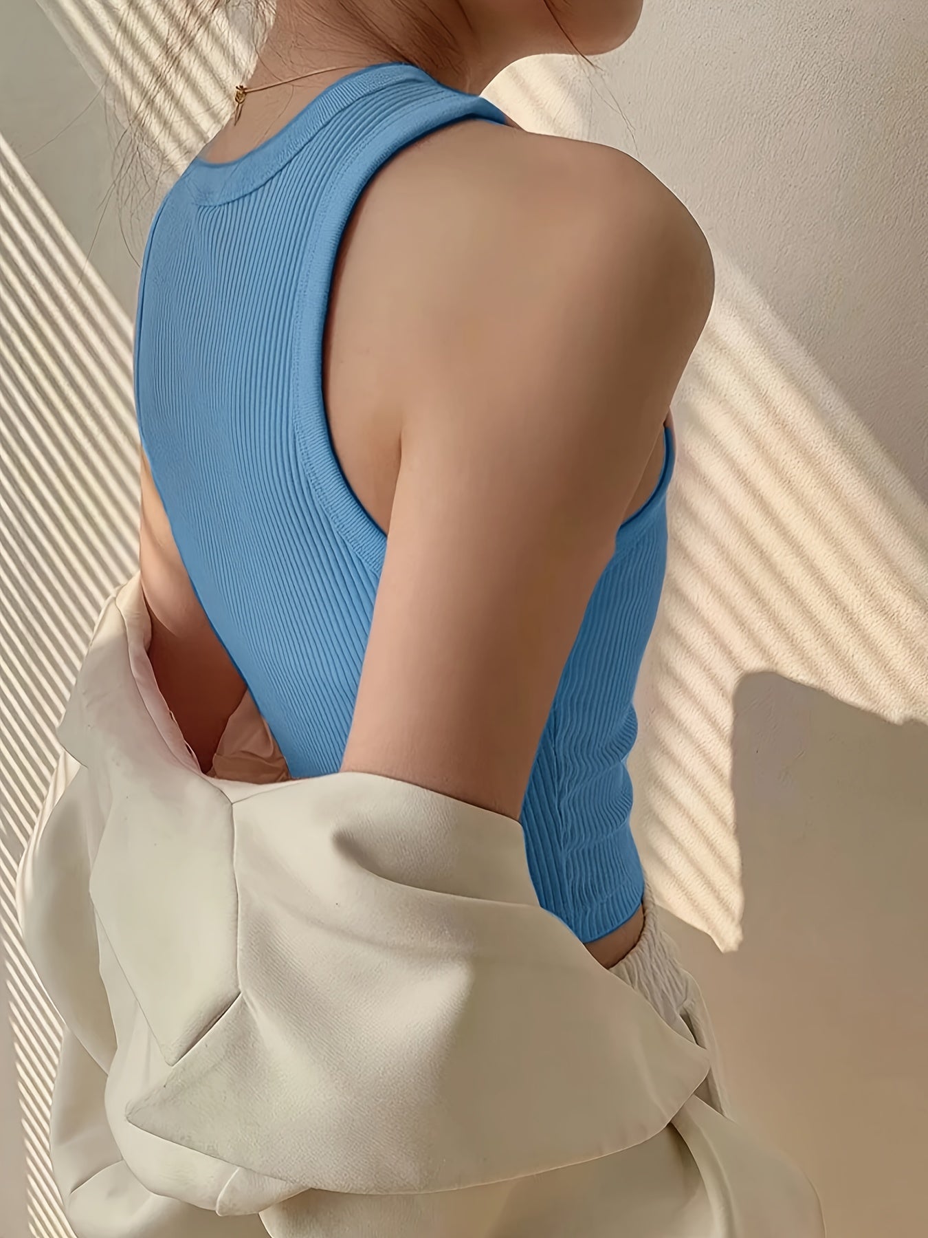 Damen Tanktop Figurbetont Sportlich Elegant – Vielseitiges Basic für Alltag und Freizeit