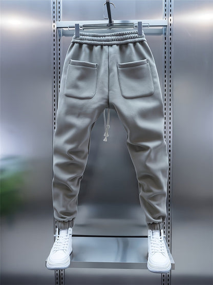 Herren Jogginghose Sportstyle mit Streifen und modernen Details