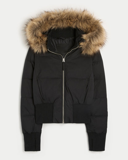Kurze Damen Pufferjacke mit Kunstfellkapuze und Rippbündchen