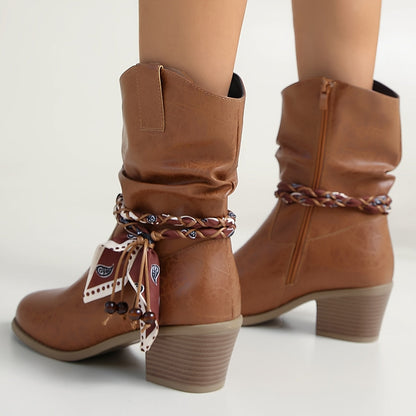 Hellbraune Stiefeletten mit gerafftem Schaft und Wickelband-Detail
