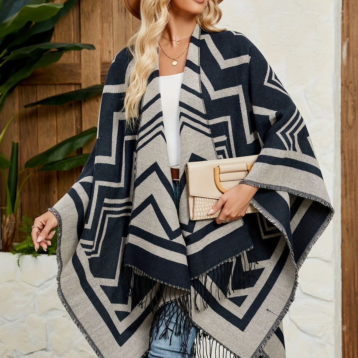 Damen Poncho Cape mit offenem Schnitt und geometrischem Muster – Boho Stil für Freizeit und Alltag