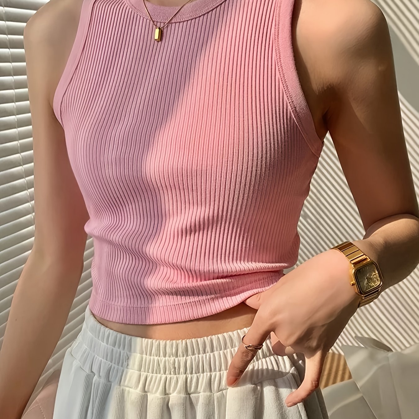 Damen Tanktop Figurbetont Sportlich Elegant – Vielseitiges Basic für Alltag und Freizeit