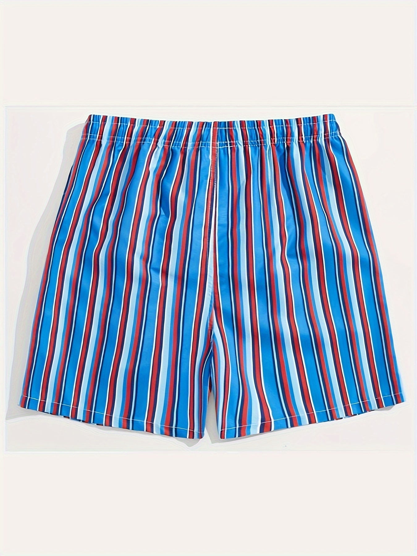 Herren Badeshorts im modernen Streifen-Design – Freizeit & Strandmode