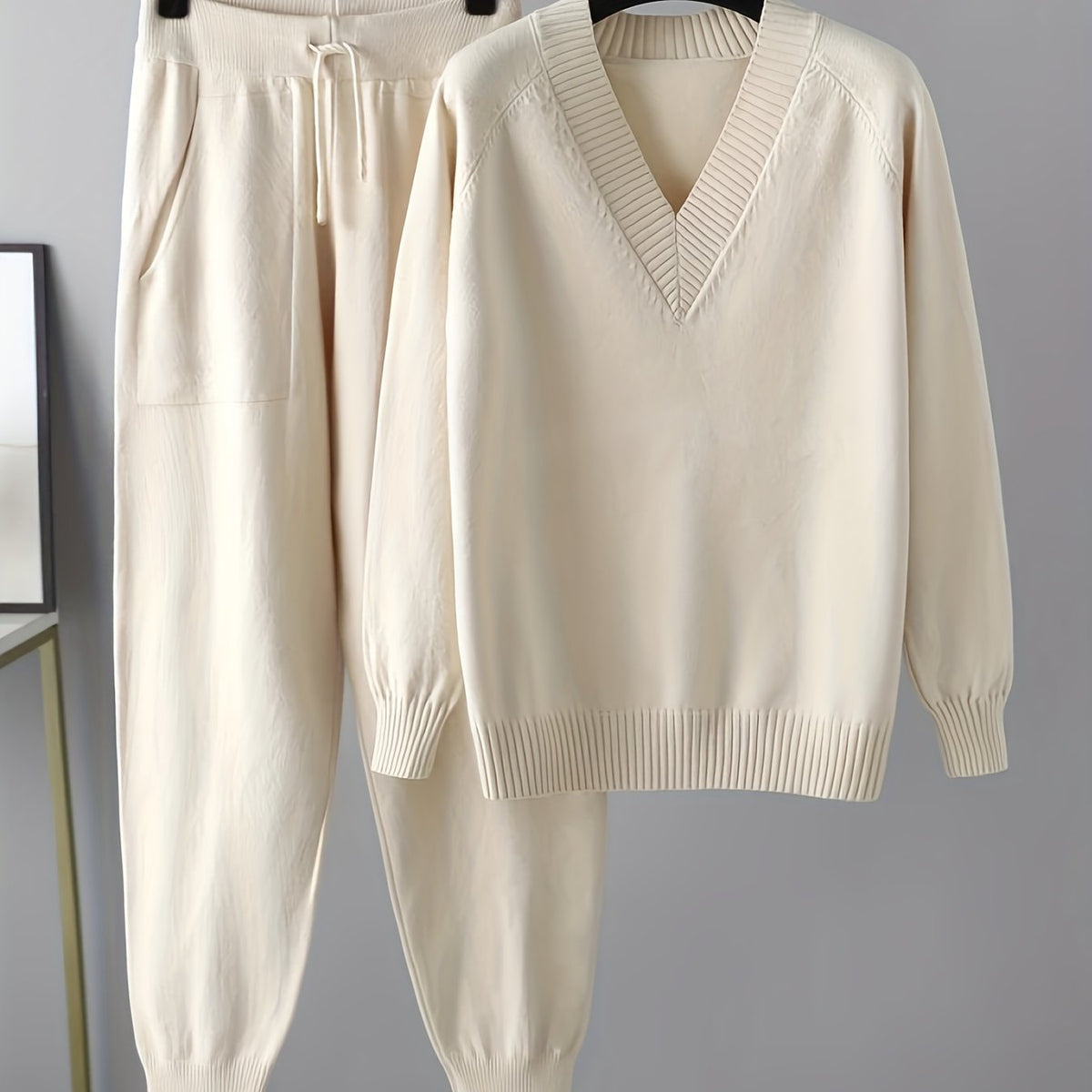 Damen Loungewear Set Strickpullover V-Ausschnitt und Strickhose Jogger mit Tunnelzug