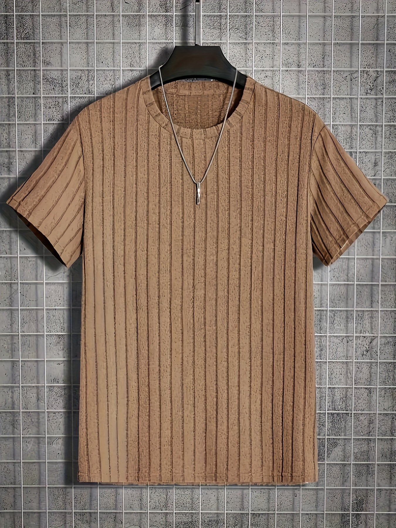 Herren T-Shirt mit vertikalem Strukturmuster – Modernes Freizeitshirt mit Rundhalsausschnitt