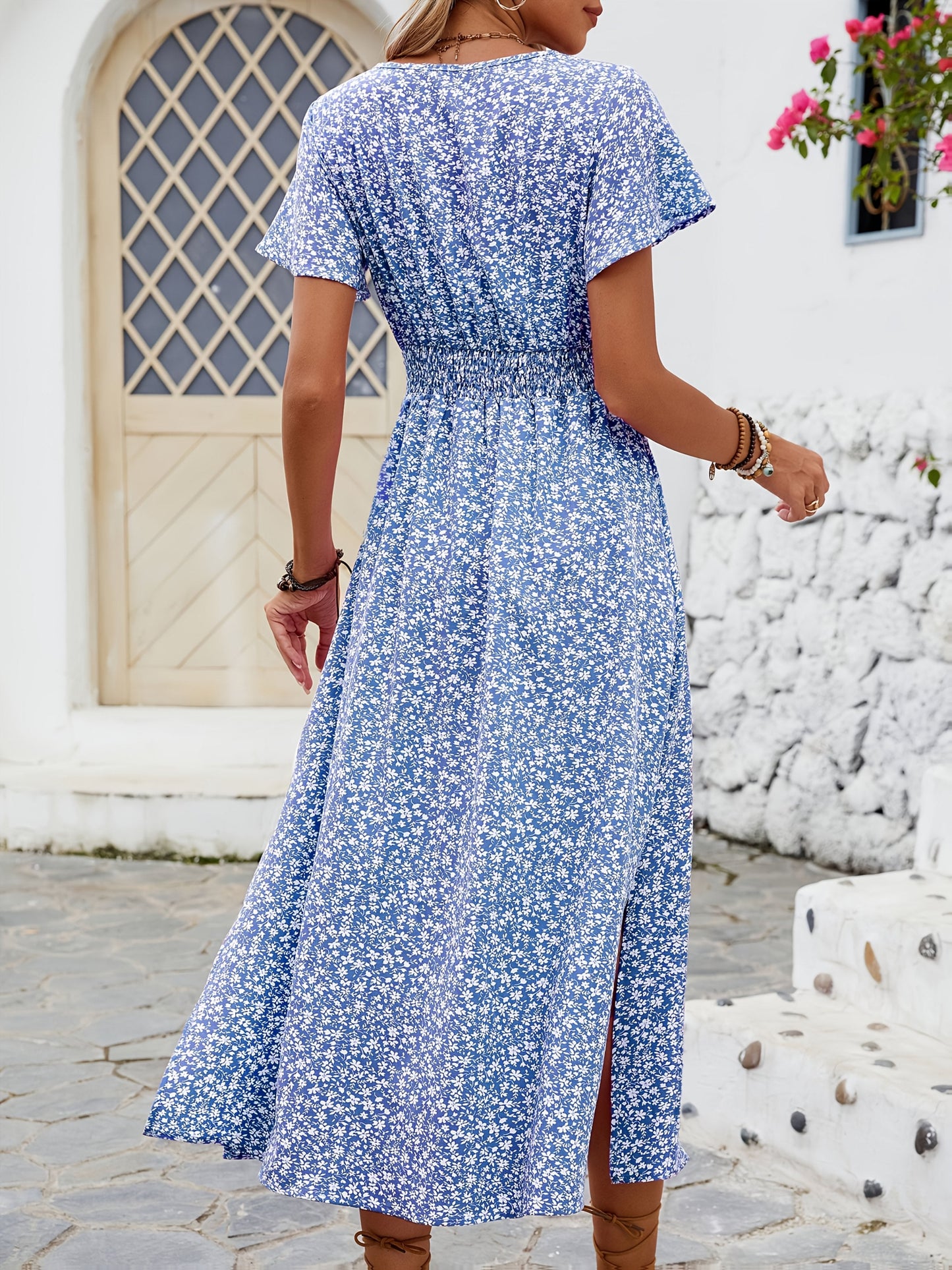 Damen Sommerkleid Elegant mit Blumenmuster und Schlitz – Perfekt für Alltag und Urlaub