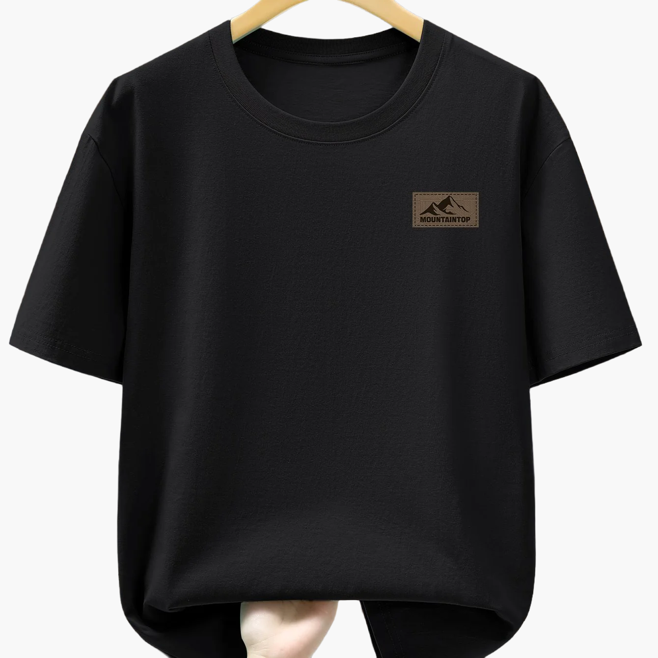 Herren T-Shirt mit dezentem Mountain Patch – Freizeit & Alltag, moderner Look