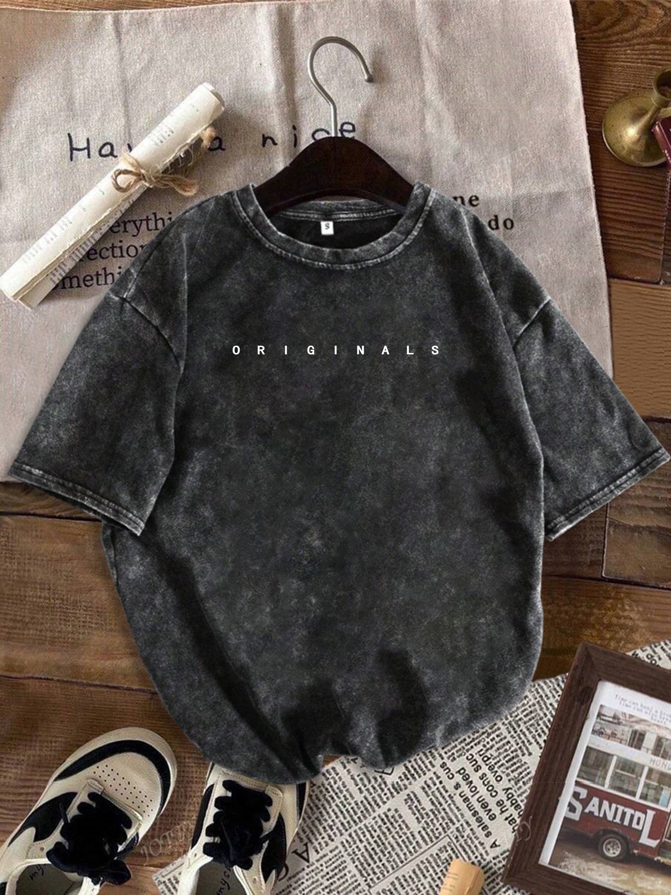 Damen Freizeit T-Shirt mit Print und High-Waist Jeansshorts – Urbaner Sommer-Look