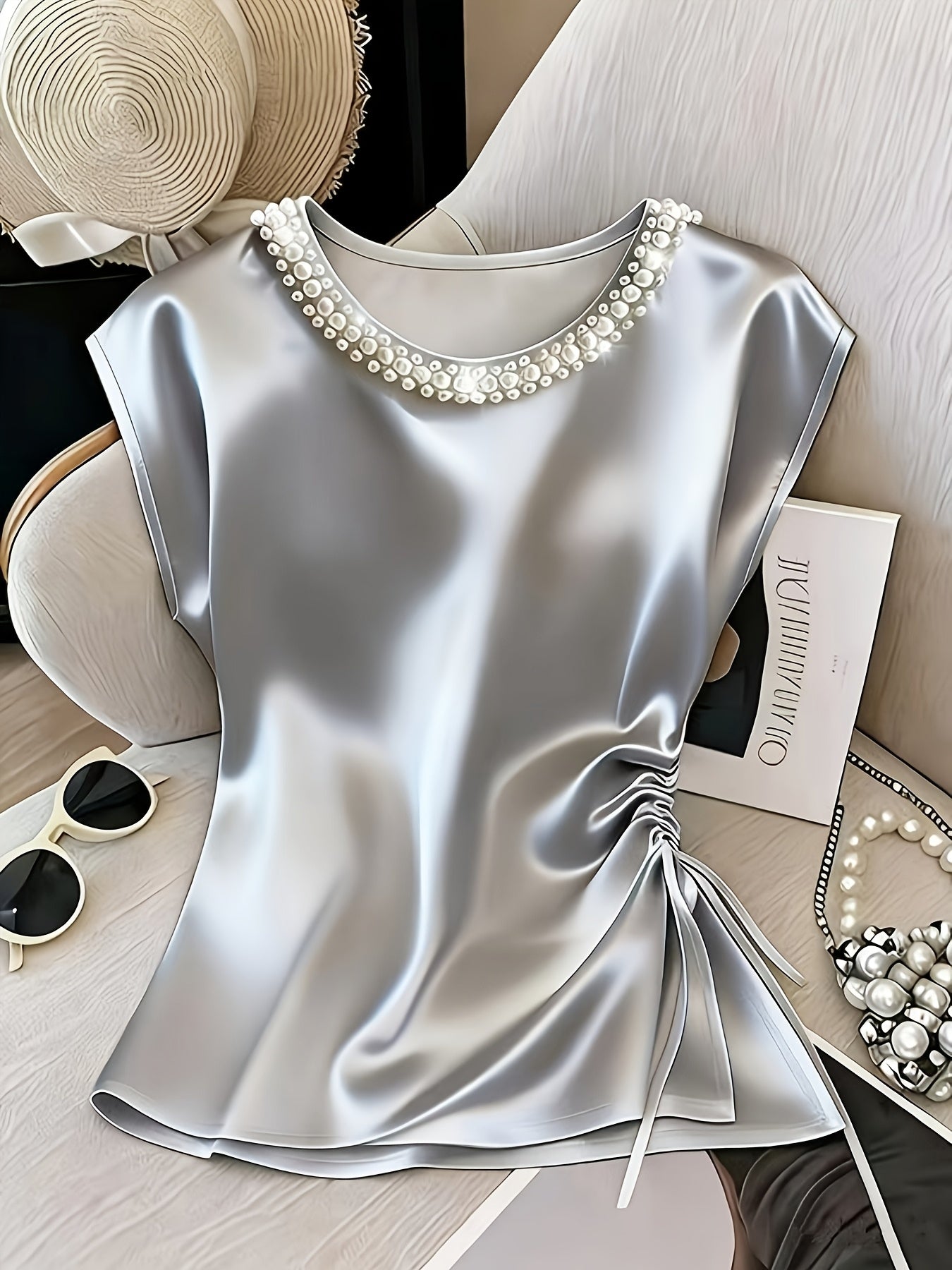 Damen Elegante Bluse mit Perlenkragen und Raffungsdetail – Stilvolles Kurzarm-Oberteil für festliche Anlässe oder Büro