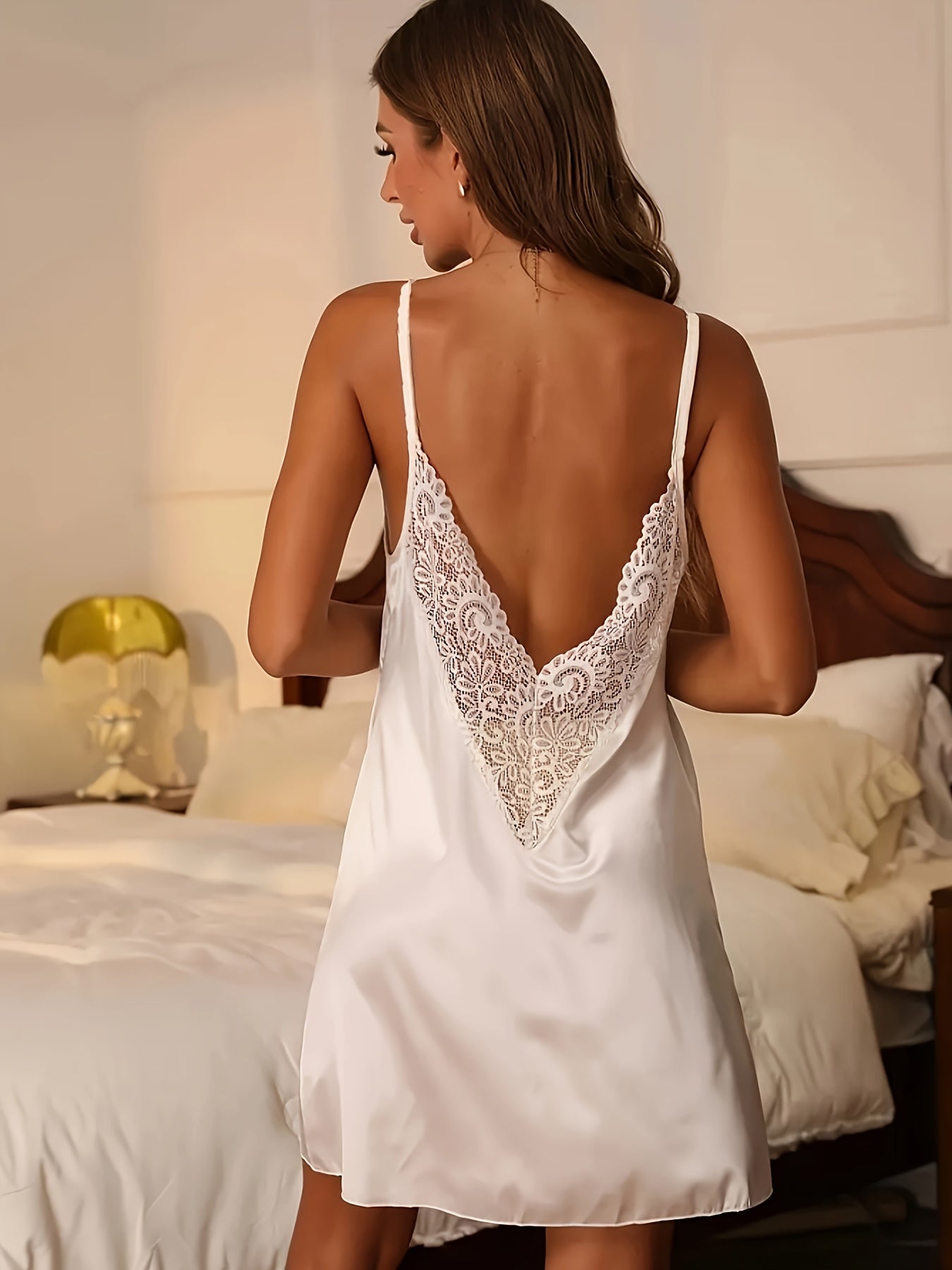 Damen Nachthemd mit Spitze im verführerischen Slip-Design – Elegante Nachtwäsche für besondere Momente