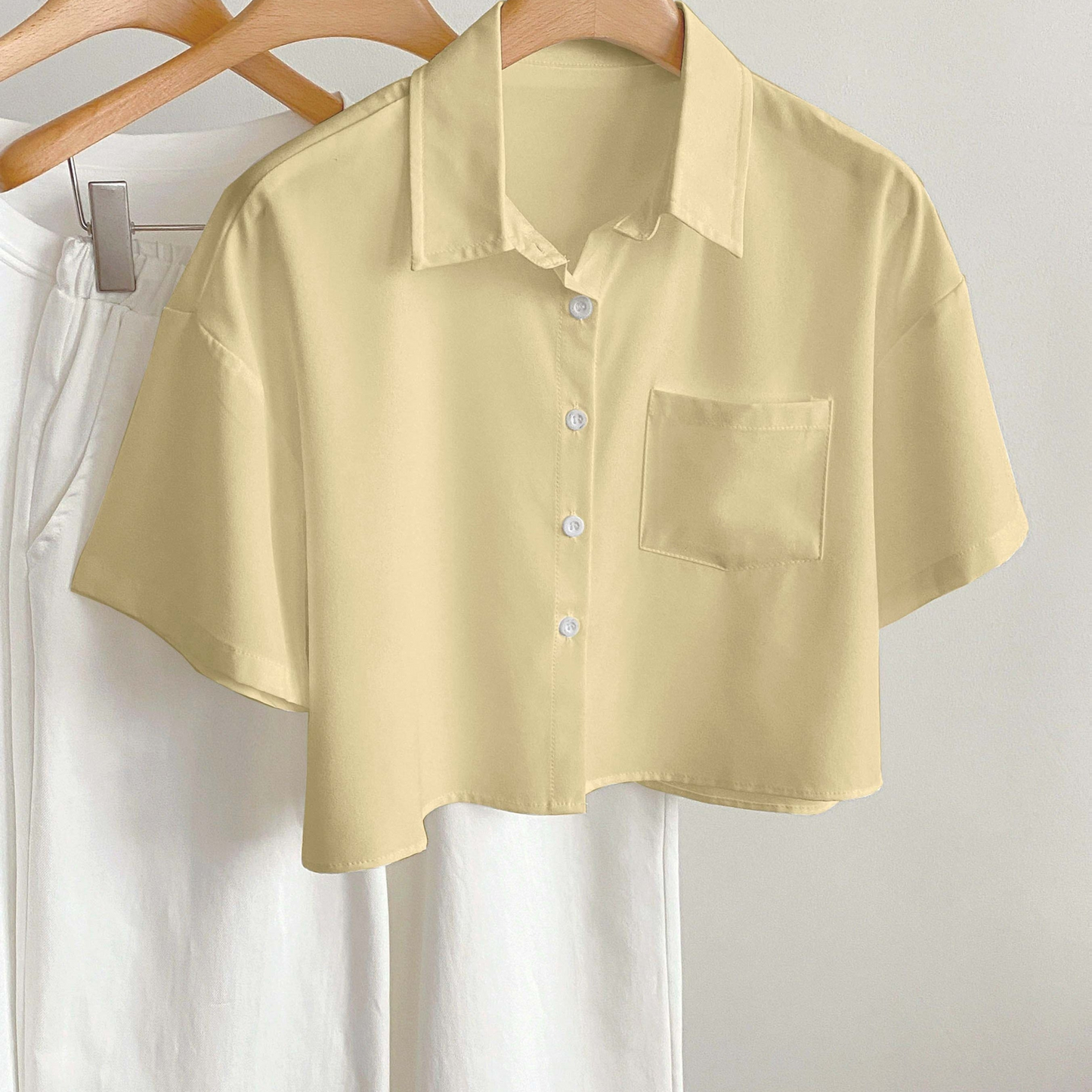 Damen Kurzarm Bluse im modernen Cropped-Look – Lässig & vielseitig kombinierbar