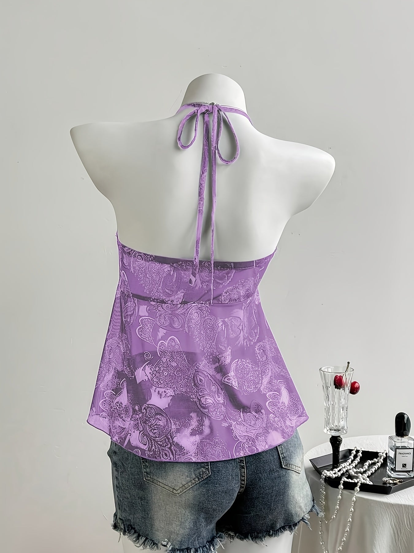 Damen Neckholder-Top im Boho-Stil mit Rüschen und Herzmuster – Modisches Sommer-Peplum für Freizeit und Ausgehen