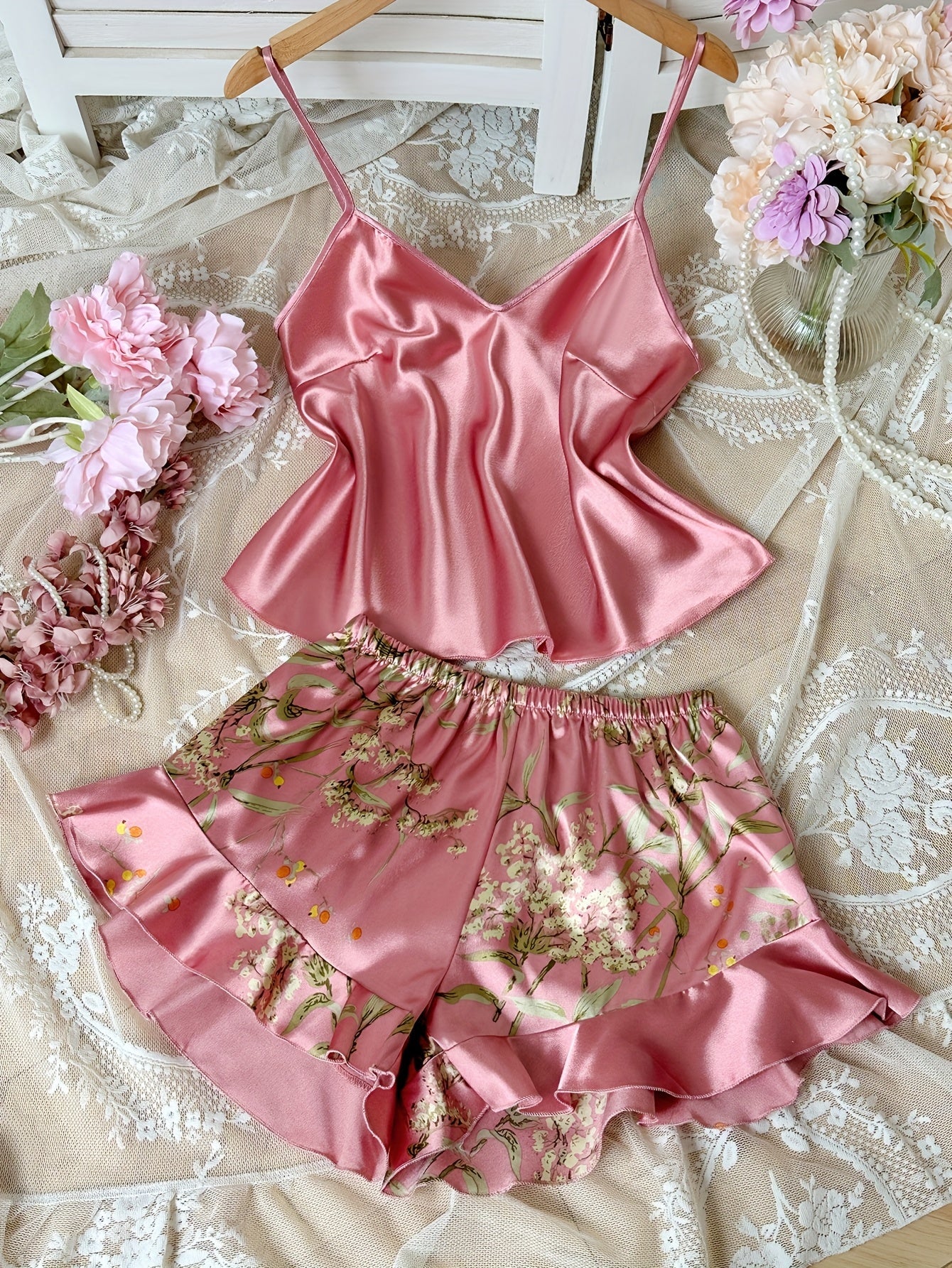 Damen Satin Pyjama Set mit Blumenmuster – Elegantes Schlafanzug-Set für Sommer & Alltag