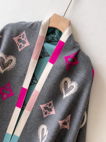 Damen Poncho mit Herz- und Muster-Print, Weicher Umhang mit Fransen, Einheitsgröße