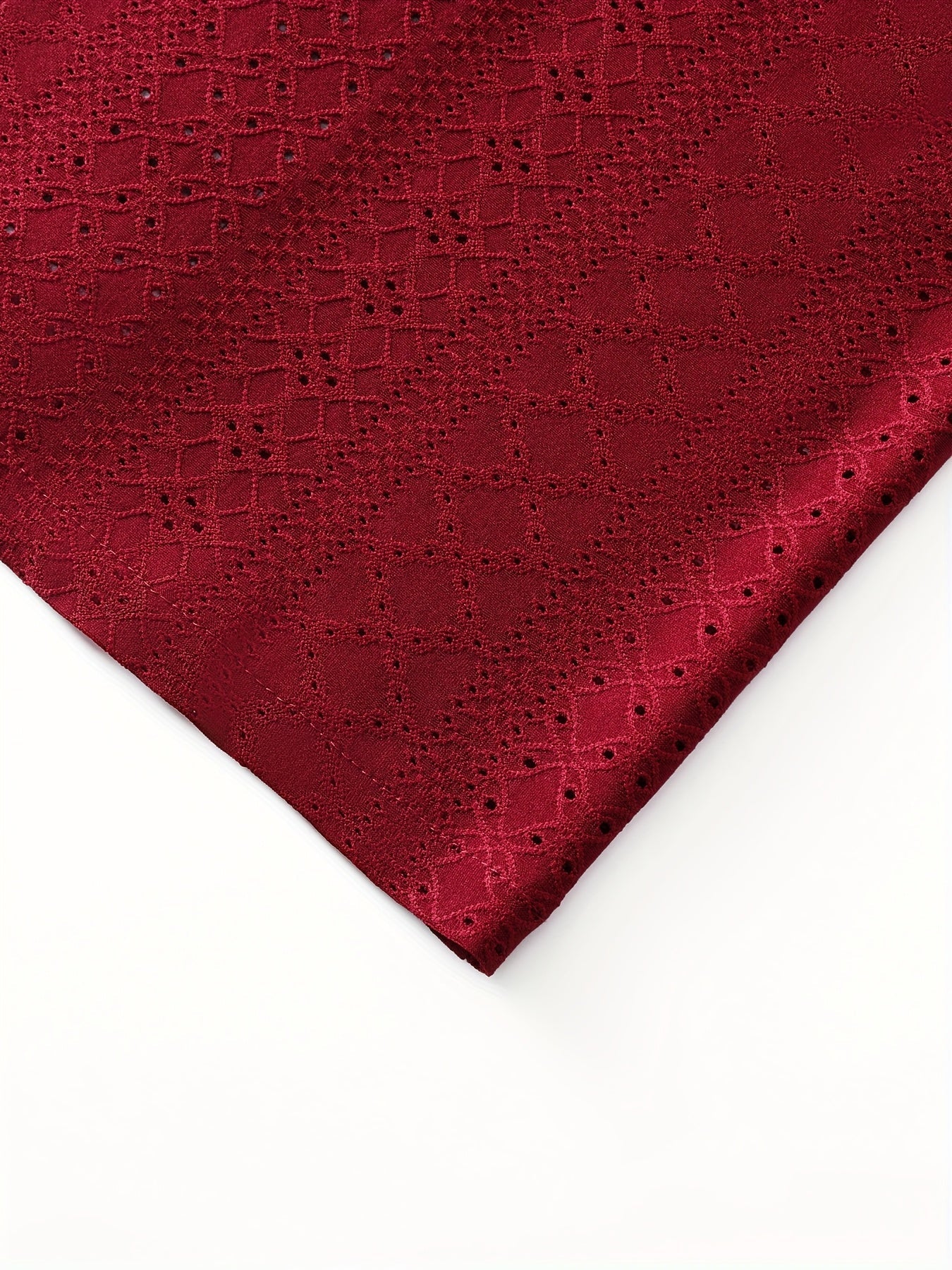 Herren Kurzarm-Hemd mit geometrischem Lochmuster und modernem Schnitt – Ideal für Urlaub, Freizeit & Sommer-Outfits