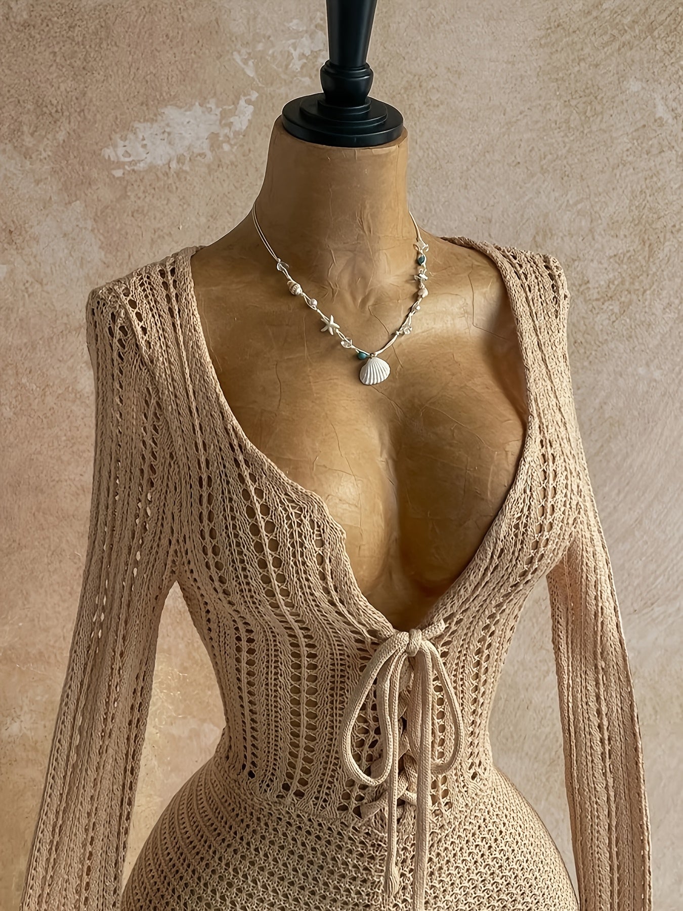 Damen Boho Strick-Jumpsuit mit tiefem Ausschnitt und Schnürung – Eleganter Einteiler für Strand & Urlaub