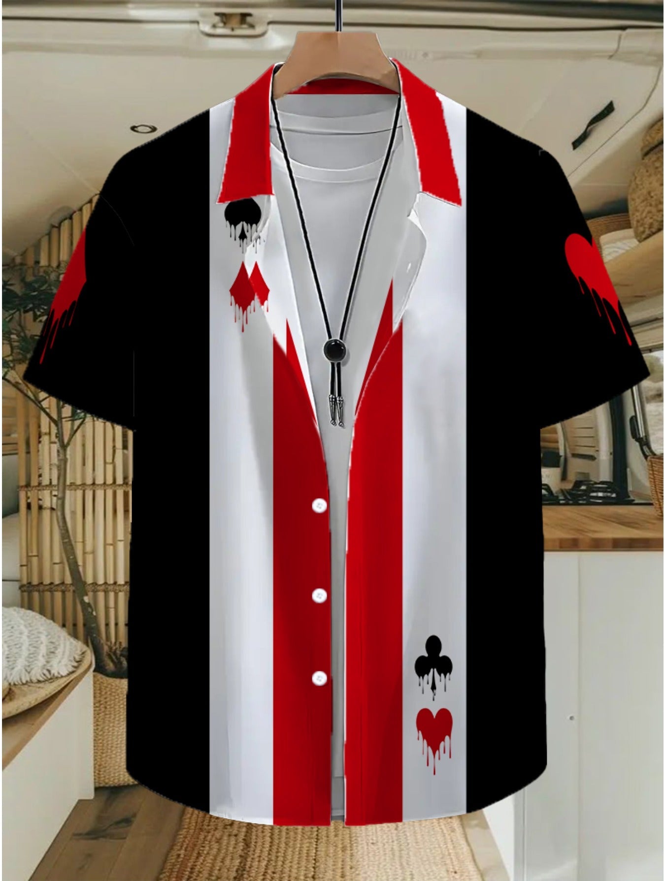 Herren Freizeit Hemd mit Spielkarten-Motiv und modernem Print – Kurzarm, Knopfleiste, auffälliger Style