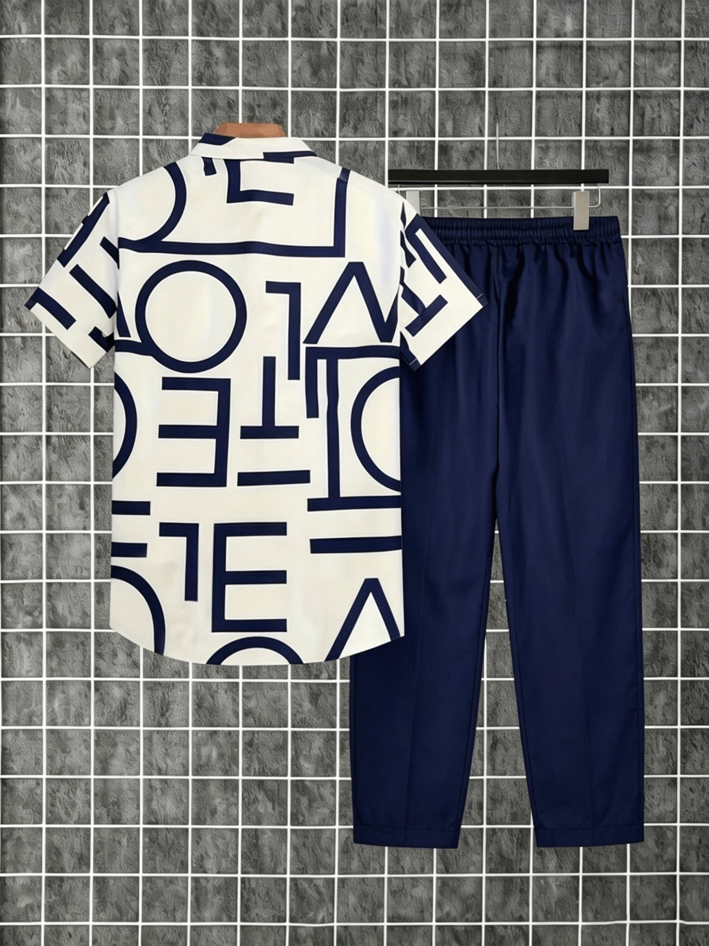 Herren Zweiteiliges Set mit Print-Hemd und Jogginghose – Moderner Streetstyle Look