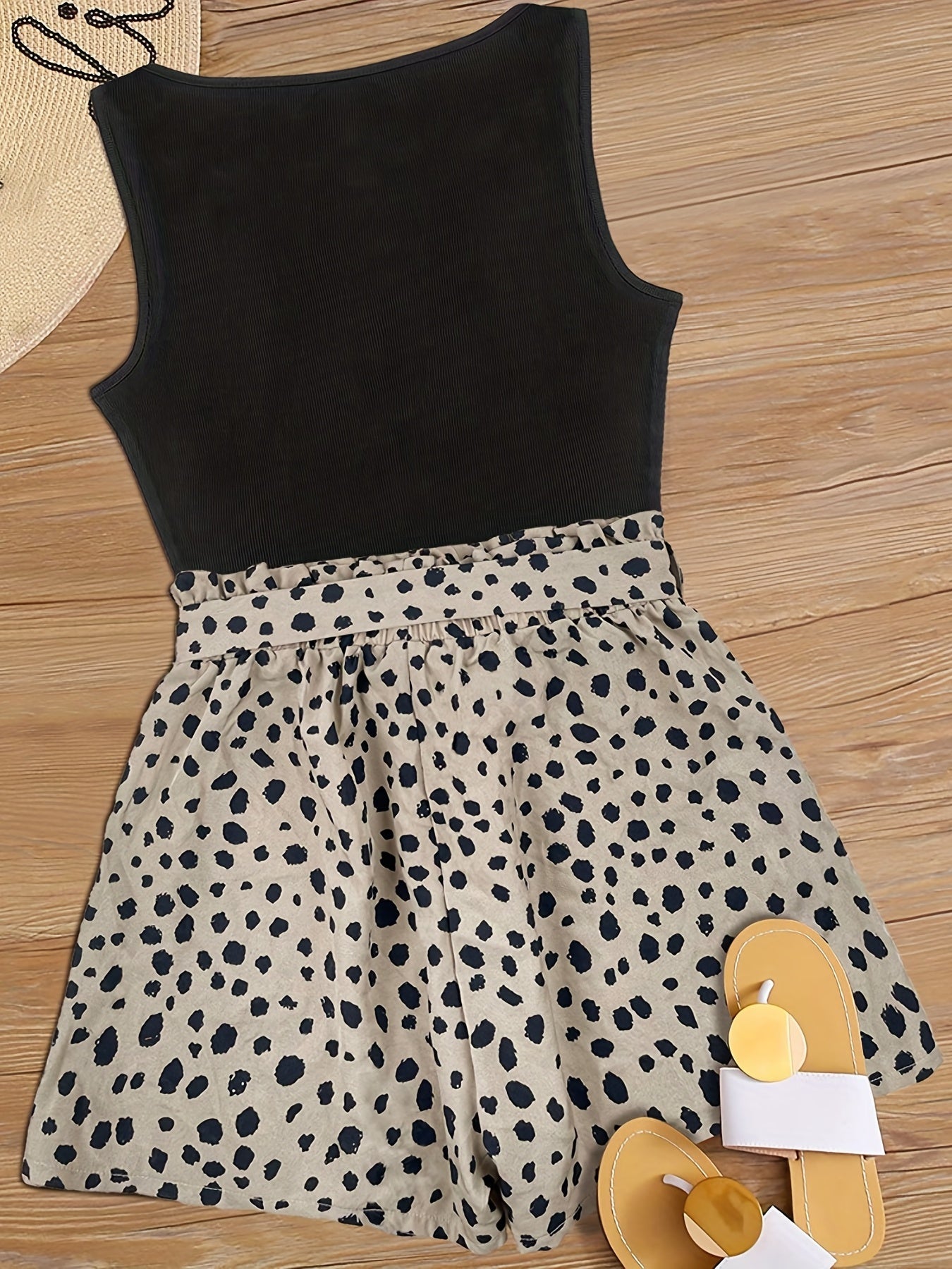 Damen Sommer-Set: Ärmelloses Top & Gepunktete Shorts – Freizeit & Urlaub, Elegant