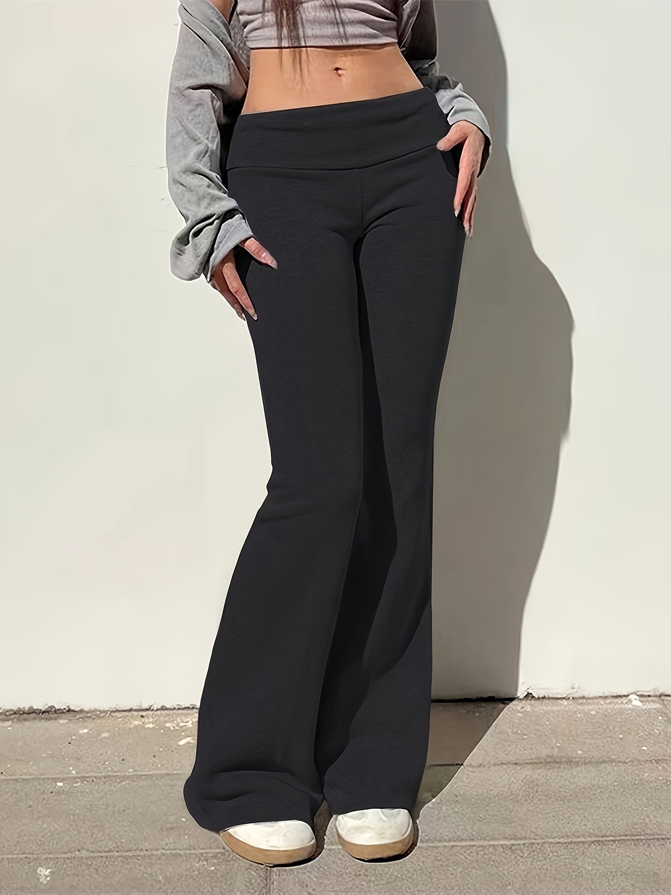 Damen Flared Yoga Loungehose – Bequeme Schlaghose für Freizeit & Sport