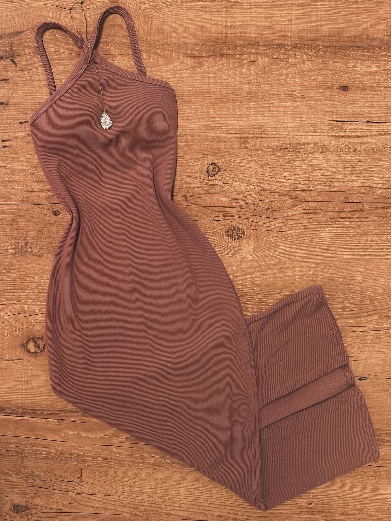 Damen Bodycon Midikleid mit Halterneck und eleganten Trägern – Figurbetontes Kleid für Alltag und Ausgehen
