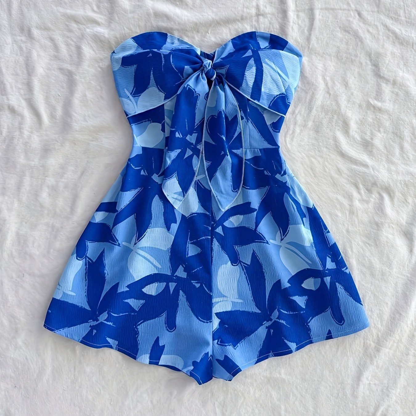 Damen Bandeau Jumpsuit mit Blumenmuster und Schleifendetail – Sommerlicher Einteiler für Urlaub und Freizeit