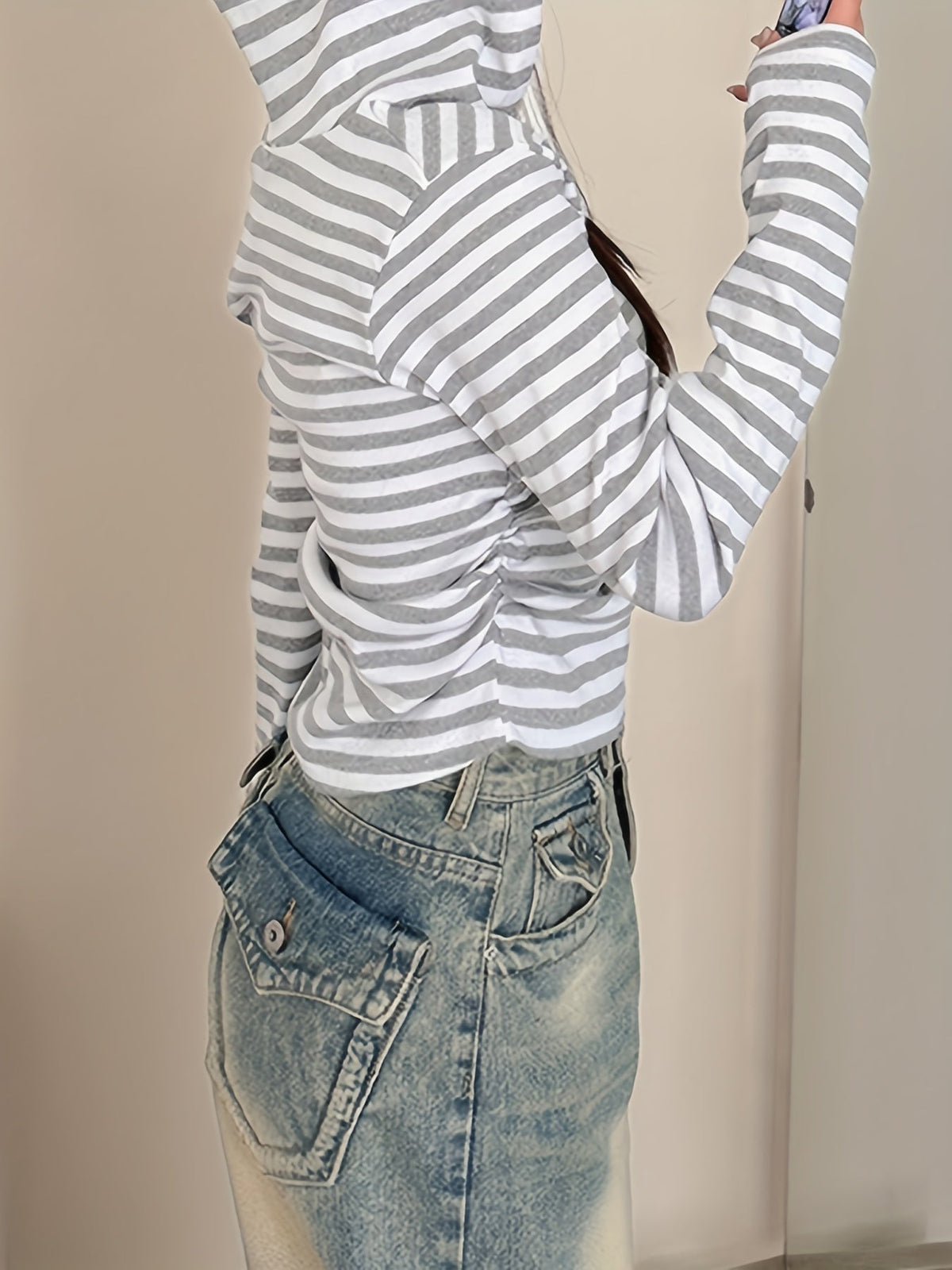 Damen Langarmshirt gestreift mit V-Ausschnitt und Knopfleiste