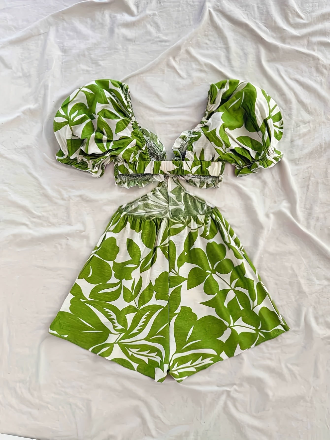 Damen Sommer Jumpsuit mit Tropenblatt-Print und Puffärmeln – Perfekt für Urlaub, Strand und Gartenparty