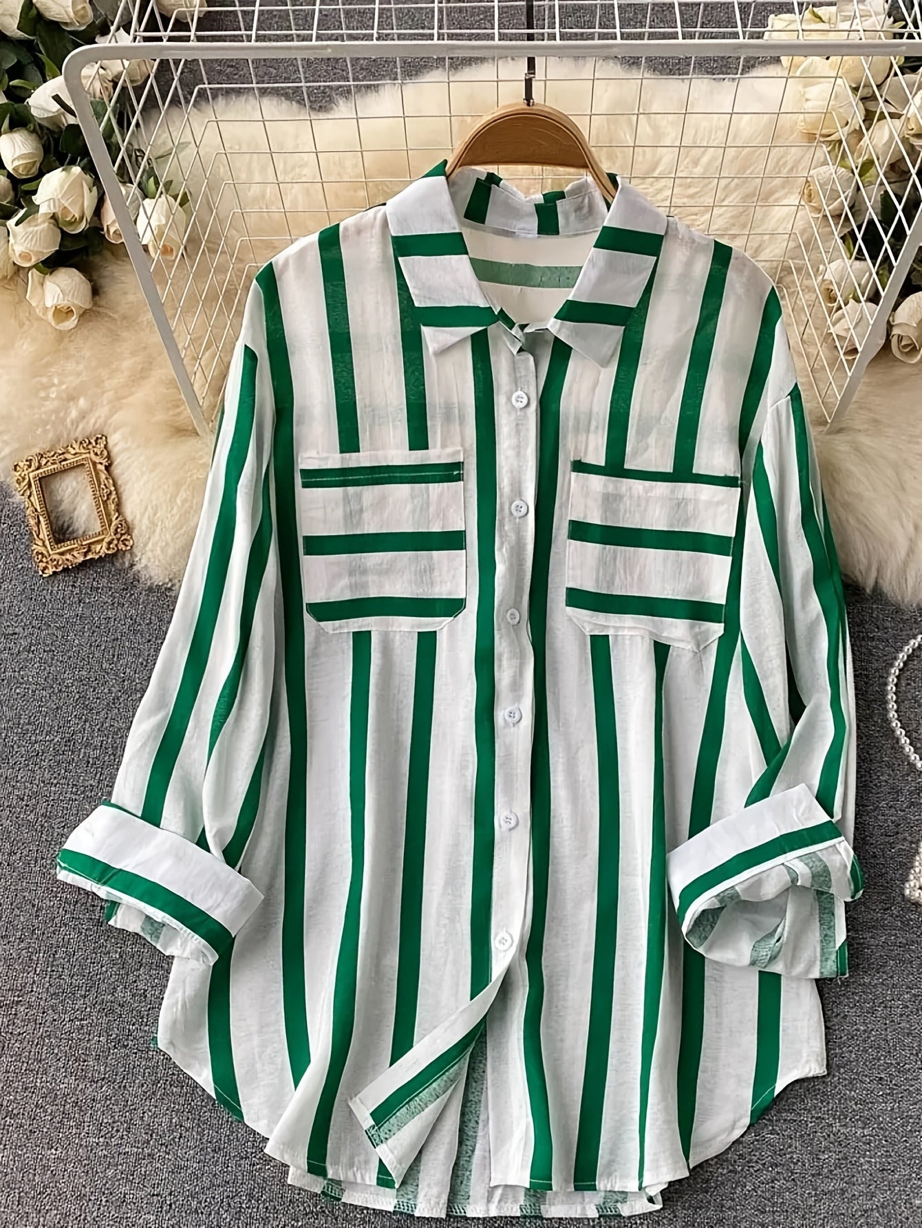 Damen Streifen-Bluse im Boyfriend-Stil mit Knopfleiste und Brusttaschen – Elegante Freizeit- und Businessmode