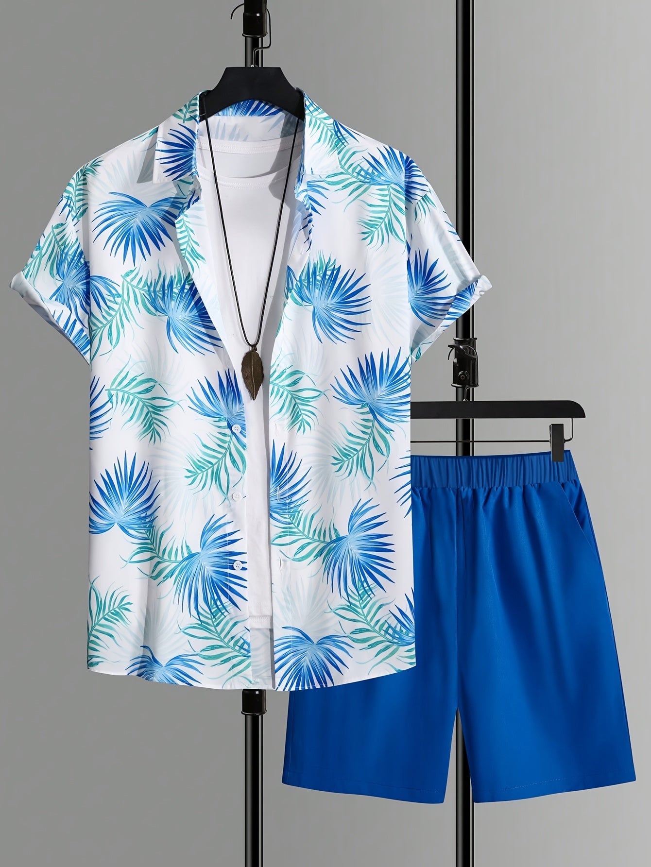 Herren Sommer Strand Set – Kurzarm Hemd und Shorts im tropischen Print, modisch & leger