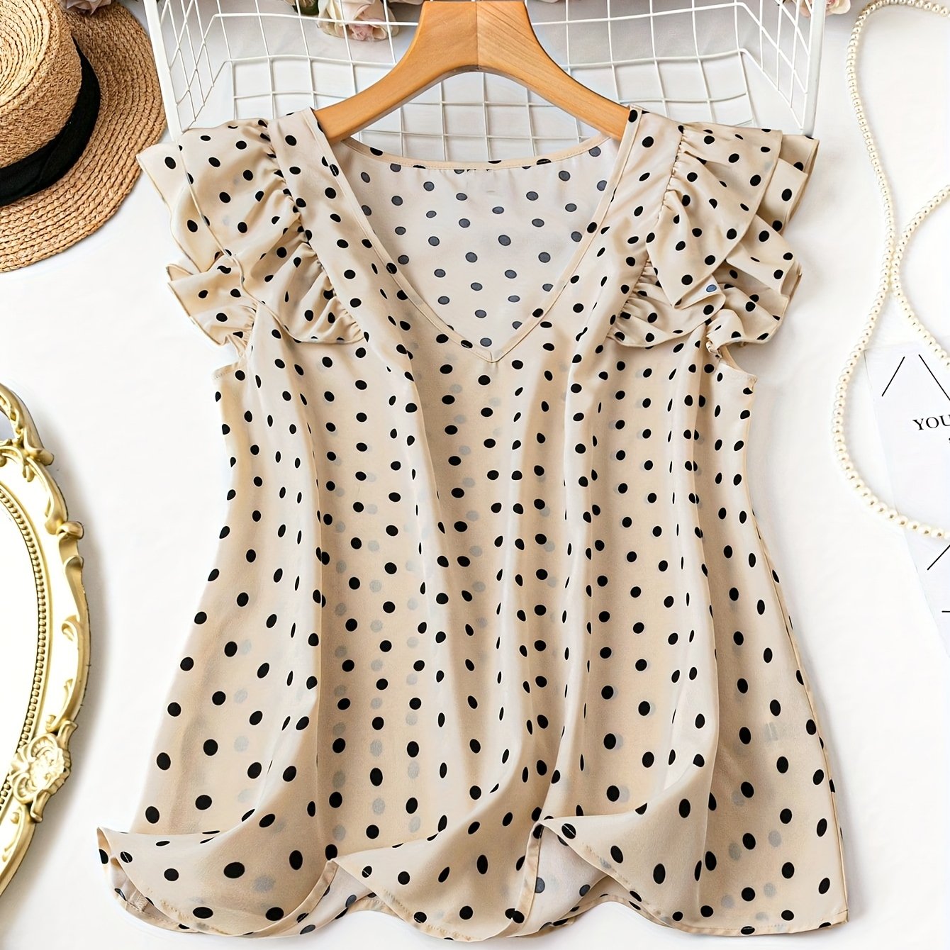 Damen Polka Dot Bluse mit Volantärmeln und V-Ausschnitt – Eleganter Freizeit- und Büro-Look
