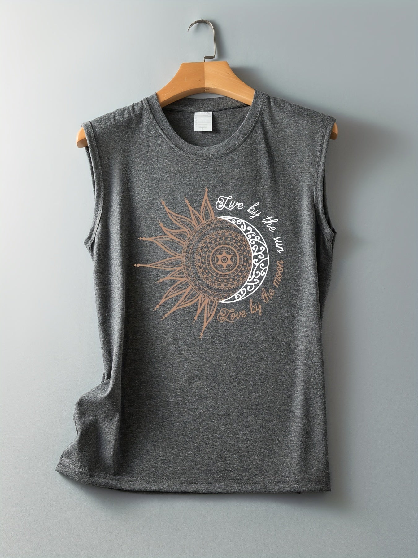 Damen Tanktop mit Mandala-Sonne-Mond-Print – Boho Style Shirt für Freizeit & Sommer