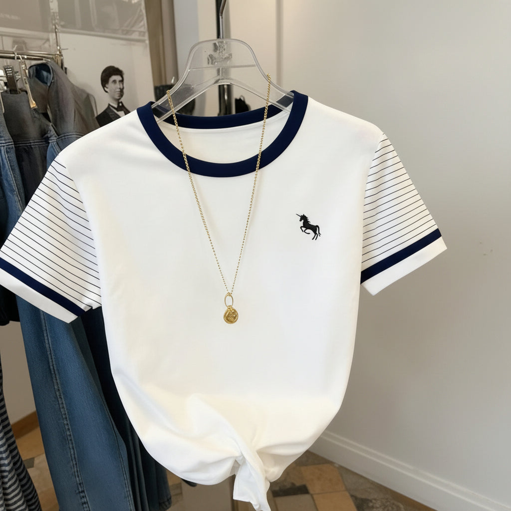 Damen T-Shirt mit Einhorn-Logo und gestreiften Ärmeln – Modisches Freizeitshirt