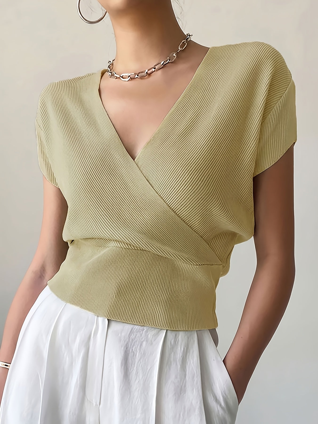 Damen Wickelshirt mit V-Ausschnitt – Eleganter Sommer Pullover Kurzarm für Freizeit & Büro