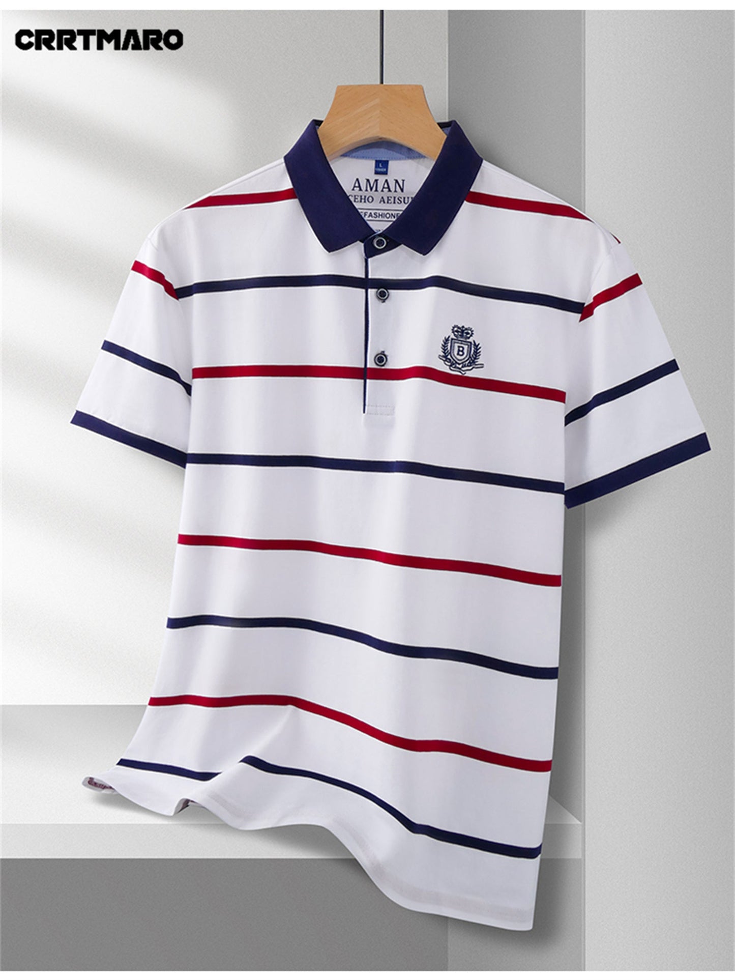Herren Poloshirt mit Streifenmuster und gesticktem Wappen – Klassisch, Elegant, Freizeit