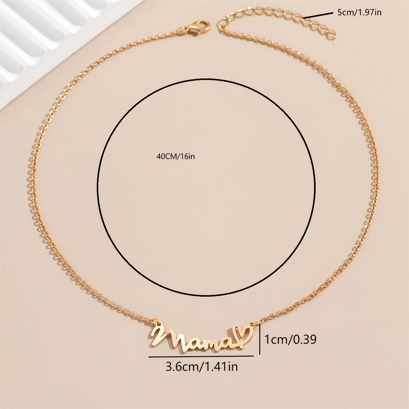 Damen Muttertagskette Mama Schriftzug mit Herz – Elegante Halskette als Geschenk für Mütter