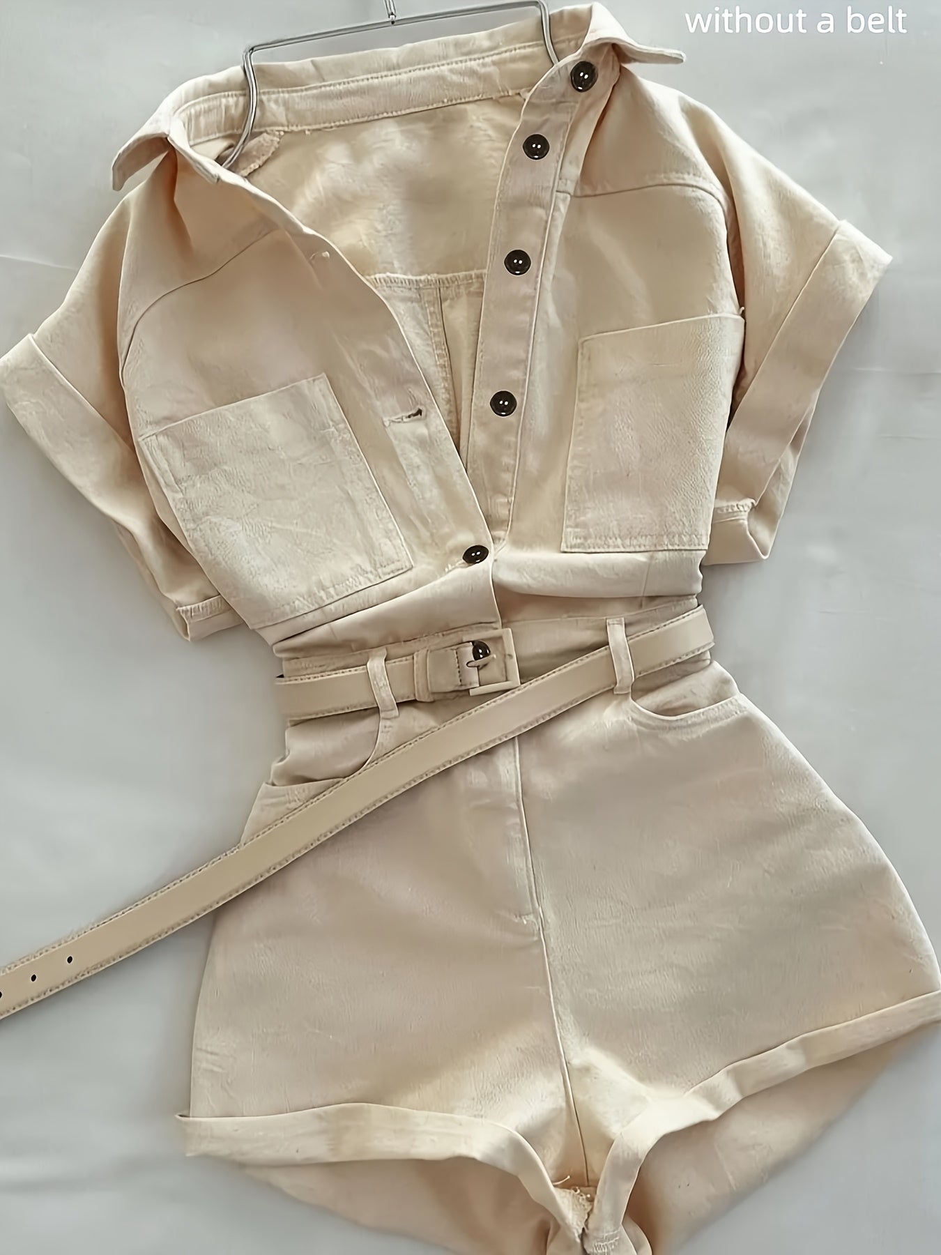 Damen Utility-Style Jumpsuit mit Gürtel und Knopfleiste – Modischer Einteiler für Freizeit und Alltag