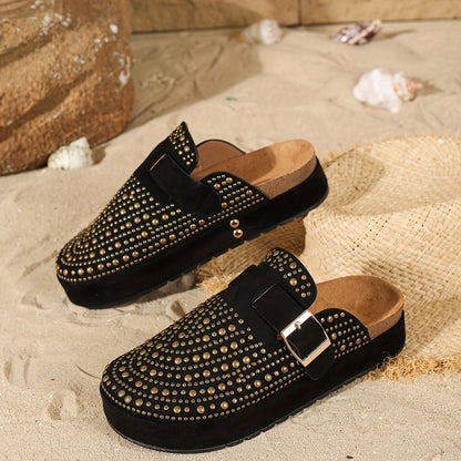 Damen Plateau Clogs mit Nieten – Modische Slip-On Schuhe für Alltag und Freizeit