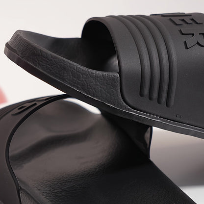 Herren Badelatschen mit Logo-Prägung – Bequeme Slides für Freizeit & Pool
