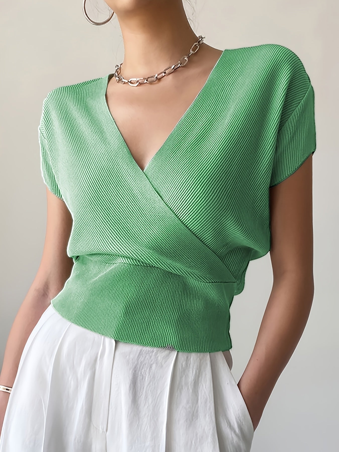 Damen Wickelshirt mit V-Ausschnitt – Eleganter Sommer Pullover Kurzarm für Freizeit & Büro