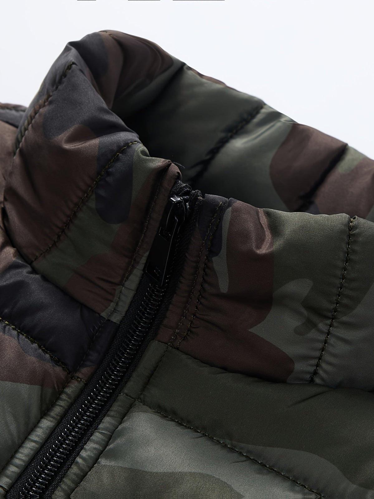 Unisex Steppweste Camouflage, Olivgrün/Braun/Schwarz, Ärmellos, Reißverschluss