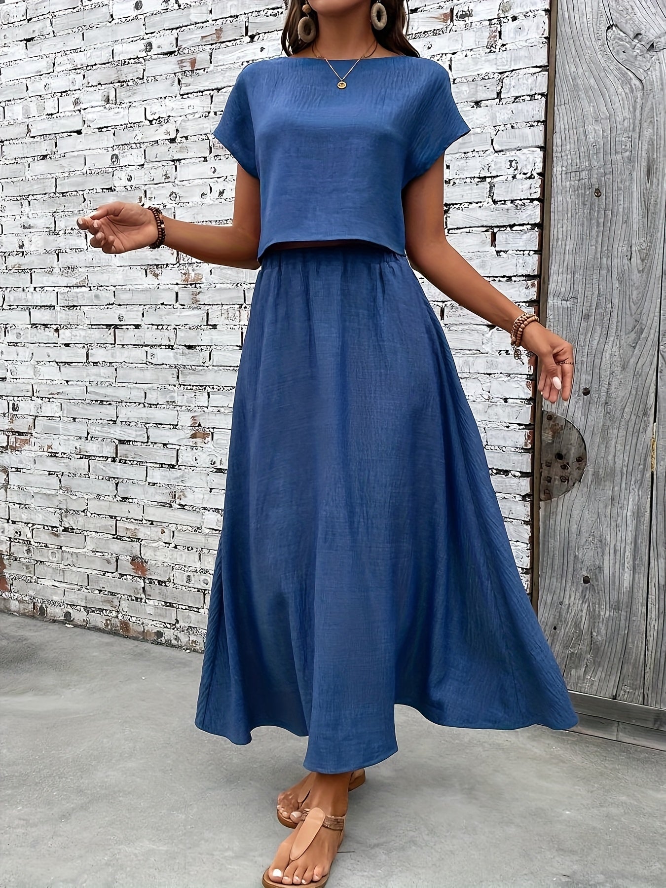 Damen Zweiteiliges Set – Elegantes Sommer-Outfit mit Crop Top und Maxirock, Modernes Freizeit-Ensemble