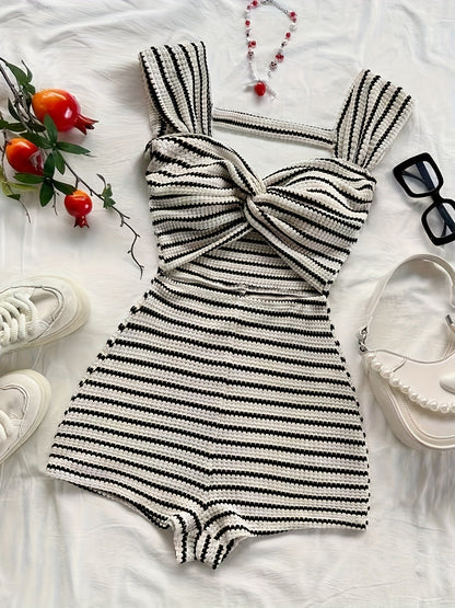 Damen Strick-Overall mit Streifen und Twist-Front – Einteiler Retro Style für Freizeit & Urlaub