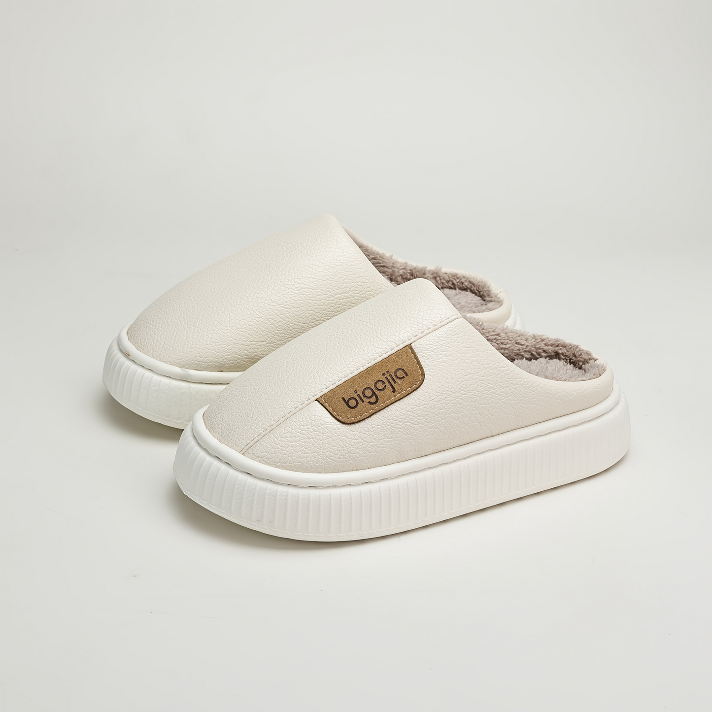 Unisex Winter Pantoffeln mit warmem Futter und rutschfester Sohle