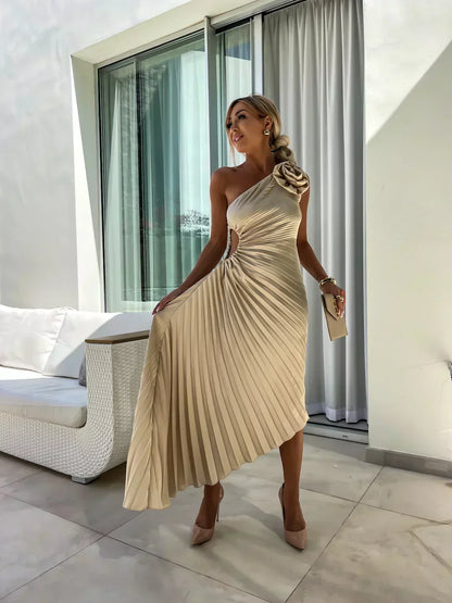 Damen One-Shoulder Plissee Cocktailkleid mit Blumenapplikation – Elegantes Abend- & Partykleid